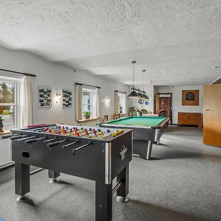 Σπίτι διακοπών 7 Bedroom Stunning In Outrup
