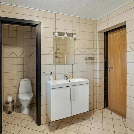 7 Bedroom Stunning In Outrup Hébergement de vacances